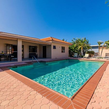 Sunrise Villa Is Gorgeous For Daily Views Of Sunrises And Sunsets 팜비치 외부 사진